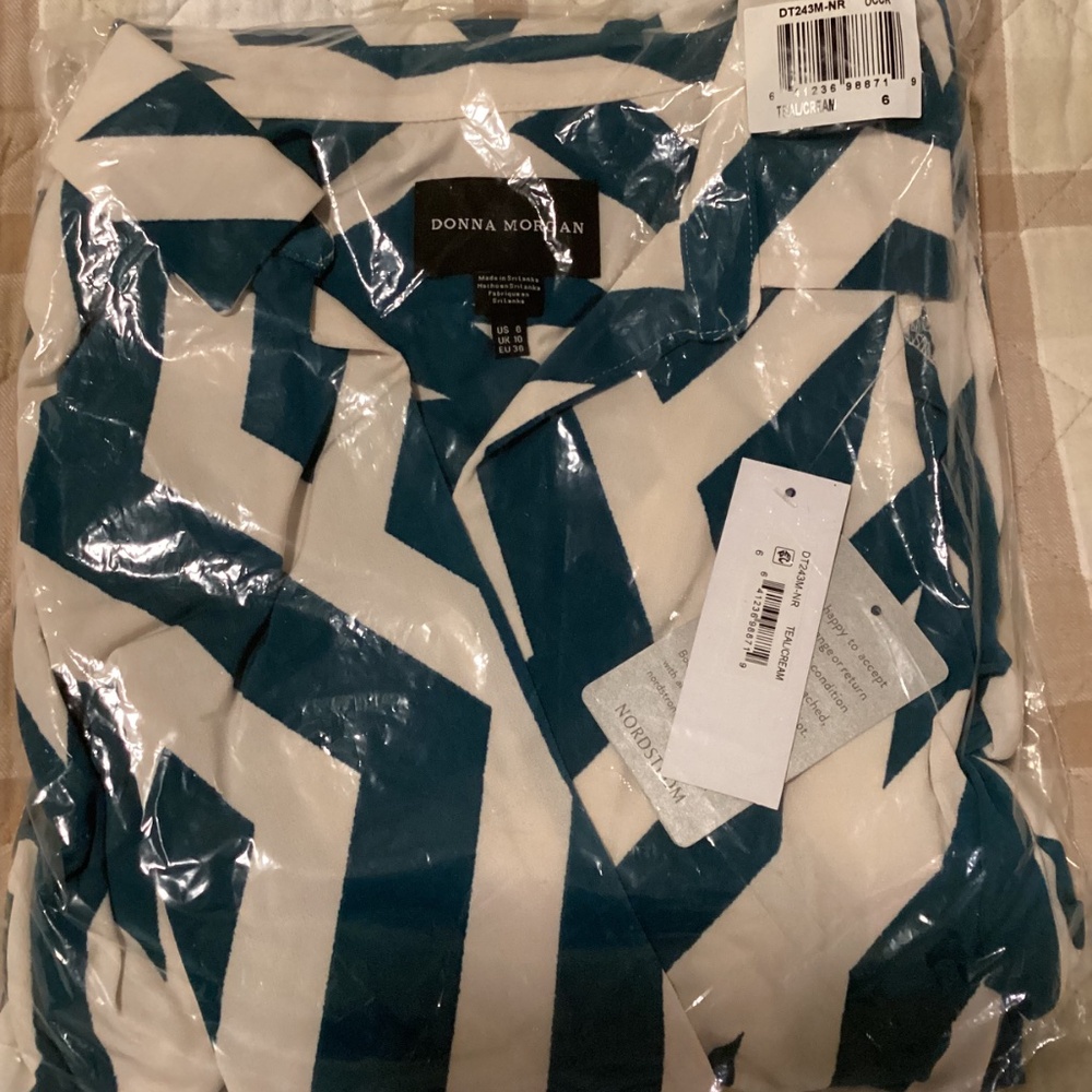 Donna Morgan Print Long Sleeve Wrap Shirtdress - Picture 10 of 16